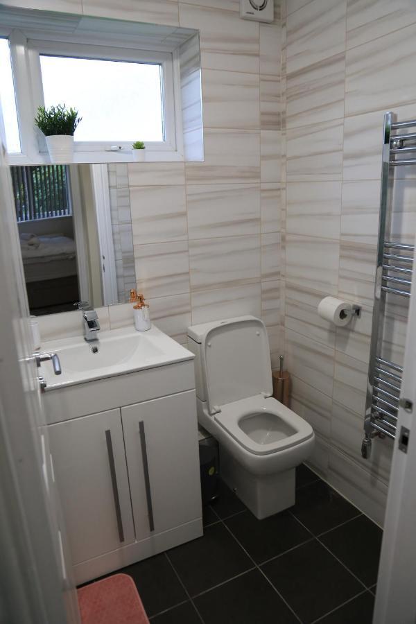Gorgeous Ground Floor Apartment + Free Parking Manchester Eksteriør bilde