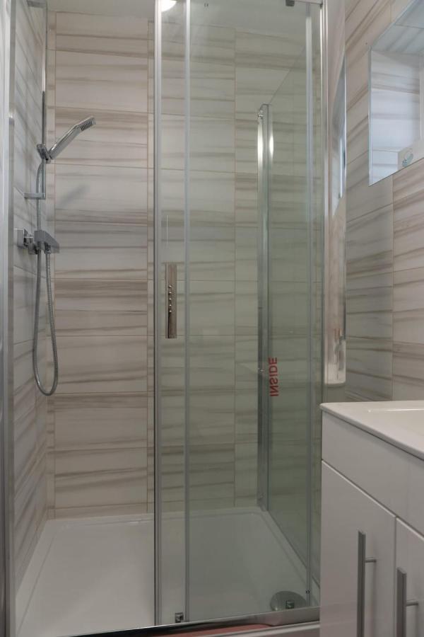 Gorgeous Ground Floor Apartment + Free Parking Manchester Eksteriør bilde